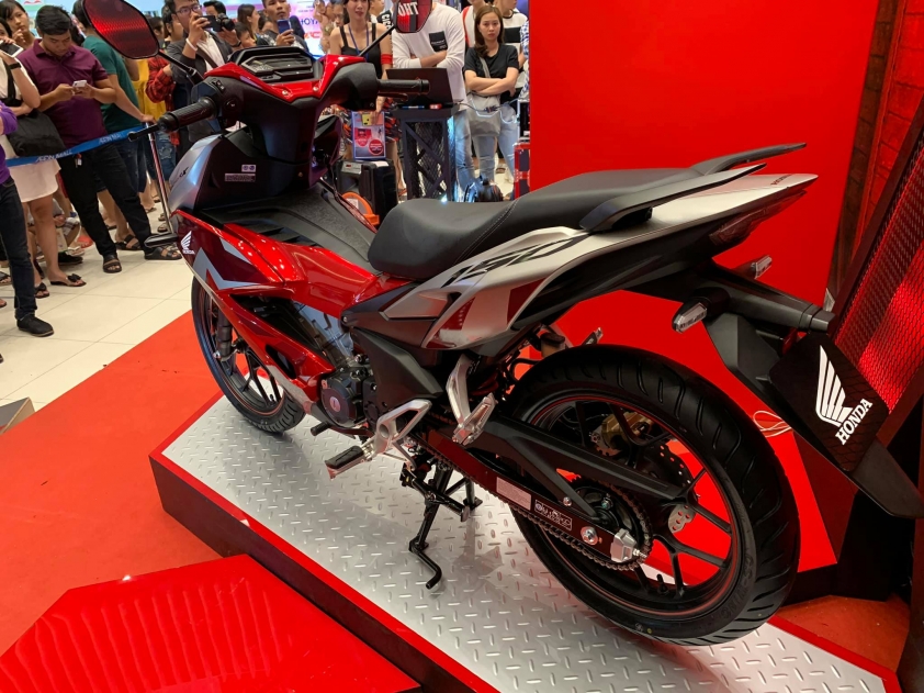 Giá xe Honda Winner X mới nhất tháng 11/2024 tại đại lý